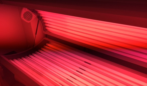 830nmの赤色の波長コラーゲンマシンの写真